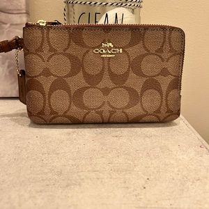 Coach double zip wristlet
